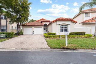 10613 NW 57th St, Doral, FL 33178