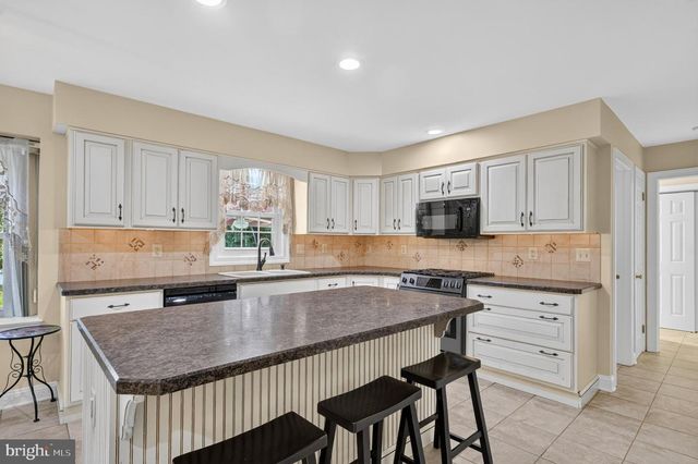 350 HOMESTEAD DR, Harleysville, PA 19438