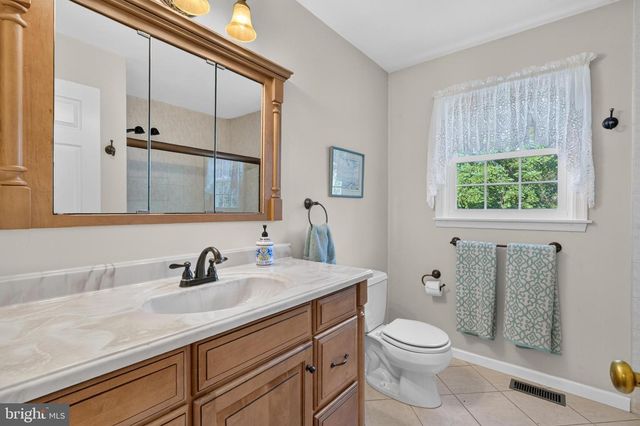 350 HOMESTEAD DR, Harleysville, PA 19438