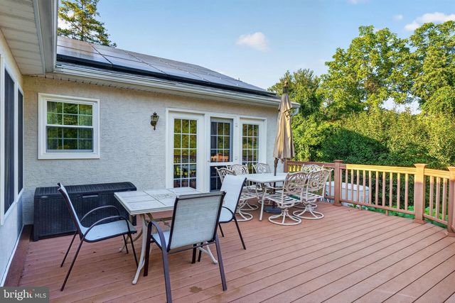 350 HOMESTEAD DR, Harleysville, PA 19438