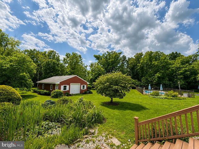 350 HOMESTEAD DR, Harleysville, PA 19438