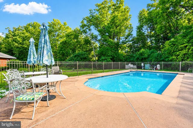 350 HOMESTEAD DR, Harleysville, PA 19438