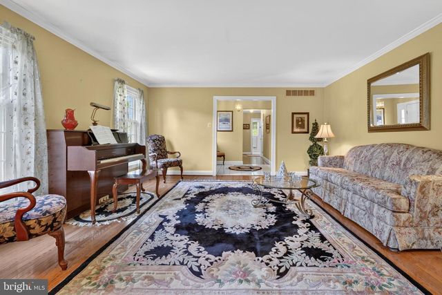 350 HOMESTEAD DR, Harleysville, PA 19438