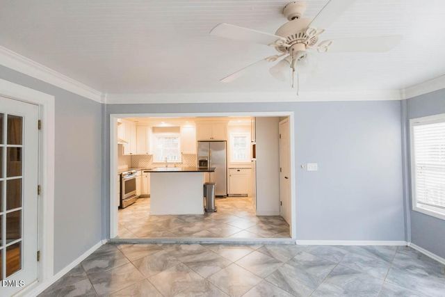 2822 Bedford Street, Burlington, NC 27215