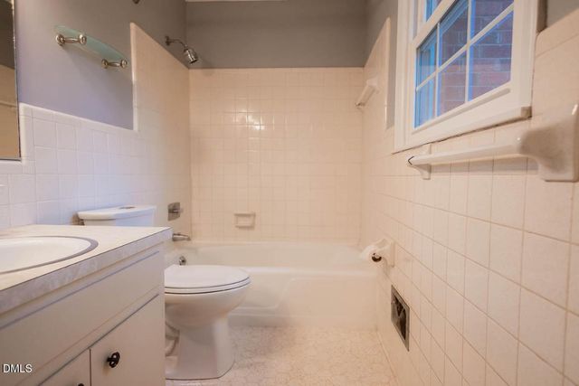 2822 Bedford Street, Burlington, NC 27215