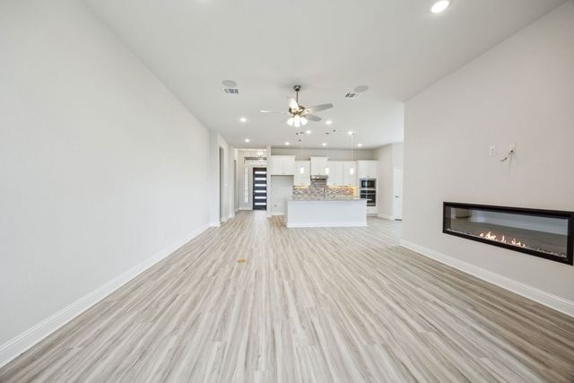 10304 Canna Lily Street, Fort Worth, TX 76036