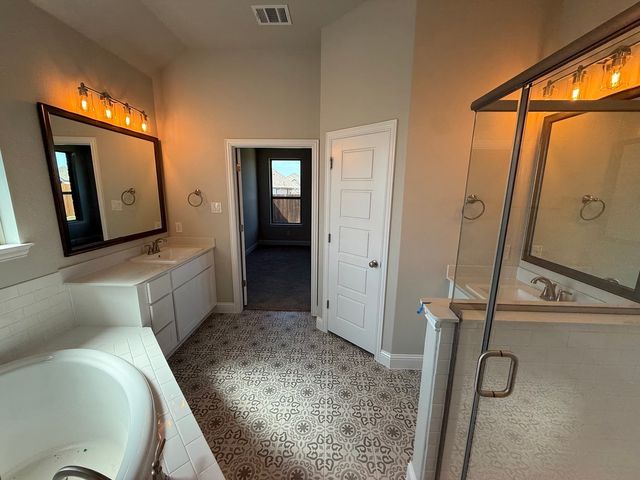 10304 Canna Lily Street, Fort Worth, TX 76036