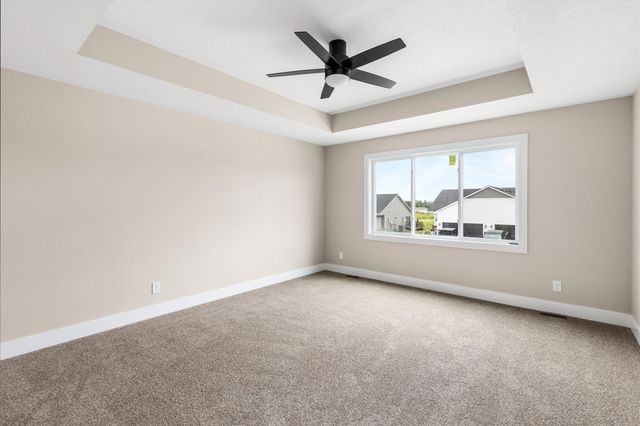 2725 Yordi Drive Drive, Norwalk, IA 50211