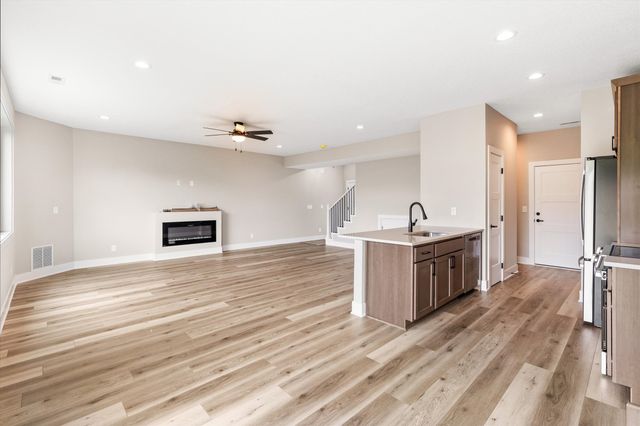 2725 Yordi Drive Drive, Norwalk, IA 50211