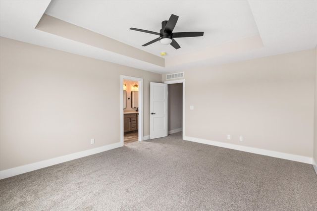 2725 Yordi Drive Drive, Norwalk, IA 50211