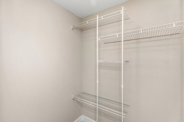 2725 Yordi Drive Drive, Norwalk, IA 50211