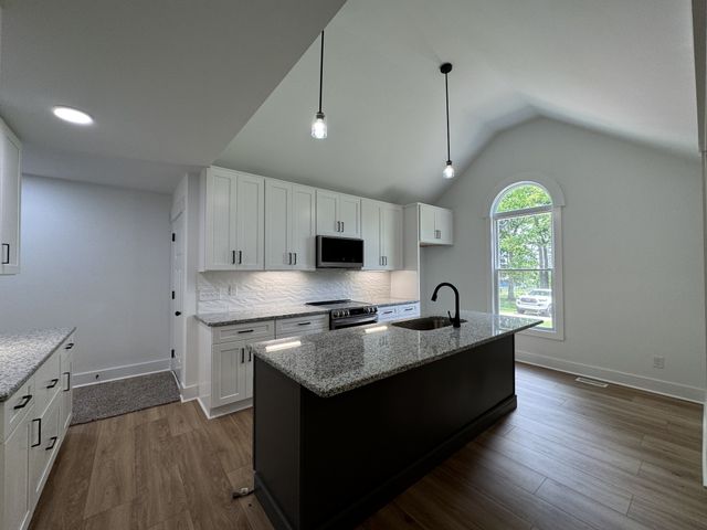 380 Martin Rd, Clarksville, TN 37042