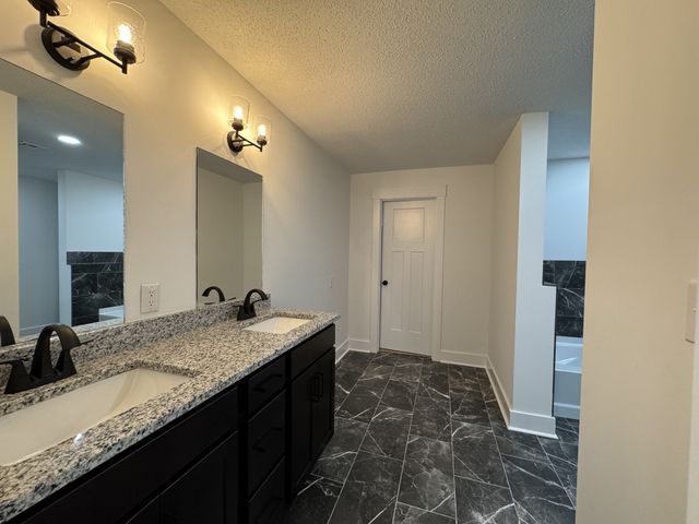 380 Martin Rd, Clarksville, TN 37042
