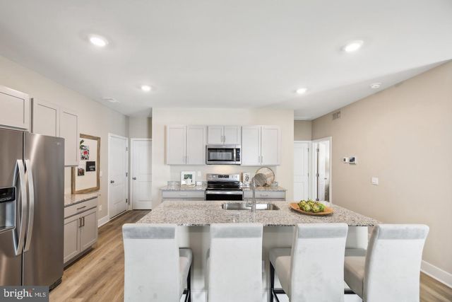 138 WAPPINGER TER, Winchester, VA 22602