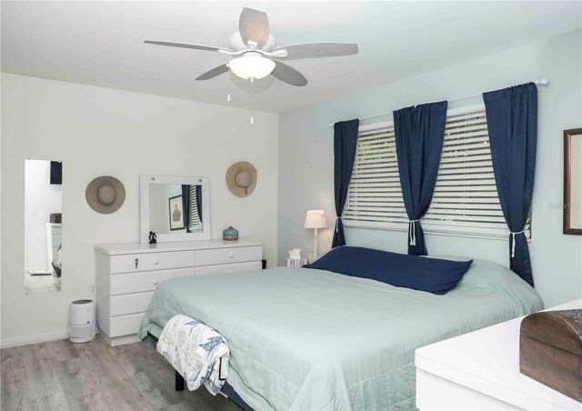 6061 CORAL WAY, Bradenton, FL 34207