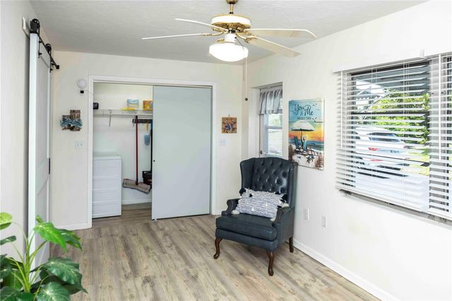 6061 CORAL WAY, Bradenton, FL 34207