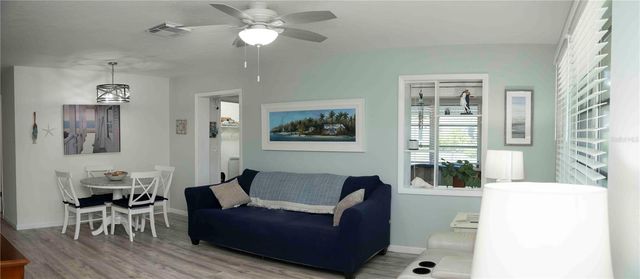 6061 CORAL WAY, Bradenton, FL 34207