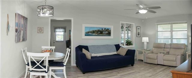 6061 CORAL WAY, Bradenton, FL 34207
