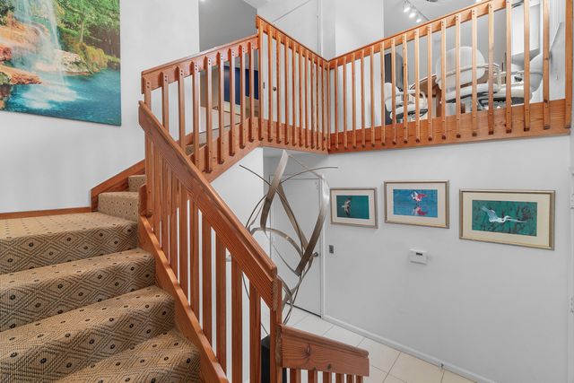 9829 Seacrest Circle 202, Boynton Beach, FL 33437