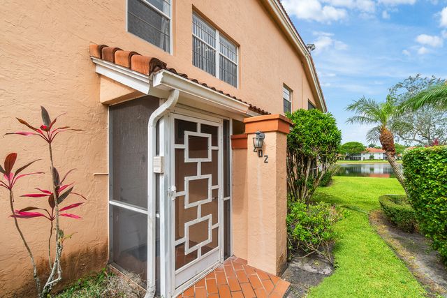 9829 Seacrest Circle 202, Boynton Beach, FL 33437