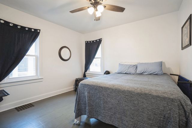 2216 N Sturdevant Street, Davenport, IA 52804
