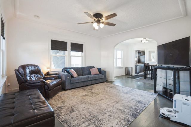2216 N Sturdevant Street, Davenport, IA 52804
