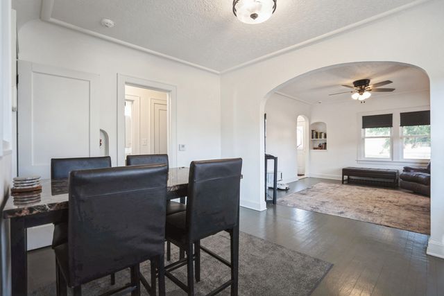 2216 N Sturdevant Street, Davenport, IA 52804
