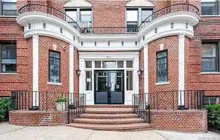 96-11 65th Road 414, Rego Park, NY 11374