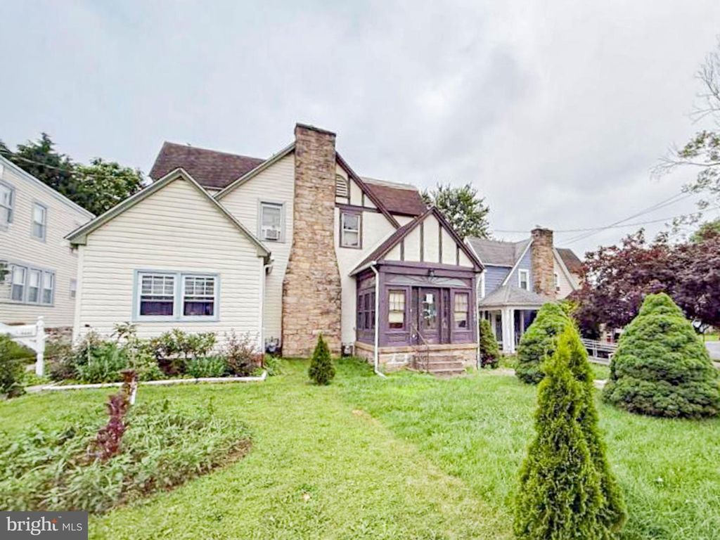 2448 MANSFIELD AVE, Drexel Hill, PA 19026