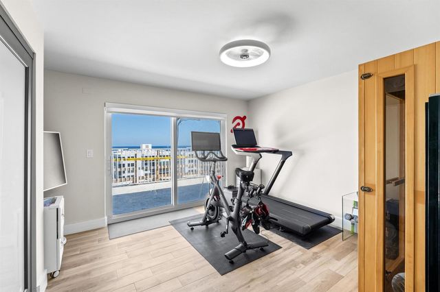 1160 Hillsboro Mile Ph, Hillsboro Beach, FL 33062
