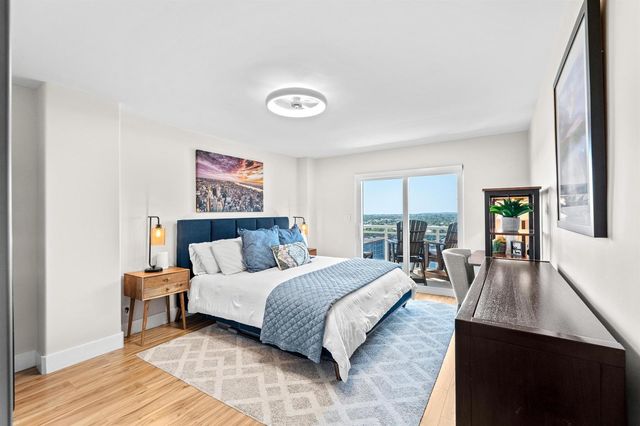 1160 Hillsboro Mile Ph, Hillsboro Beach, FL 33062