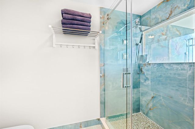 1160 Hillsboro Mile Ph, Hillsboro Beach, FL 33062
