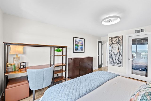 1160 Hillsboro Mile Ph, Hillsboro Beach, FL 33062