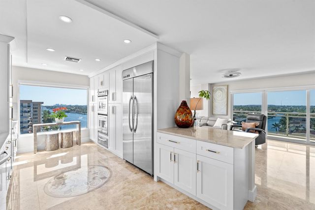 1160 Hillsboro Mile Ph, Hillsboro Beach, FL 33062