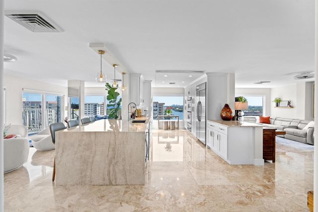 1160 Hillsboro Mile Ph, Hillsboro Beach, FL 33062