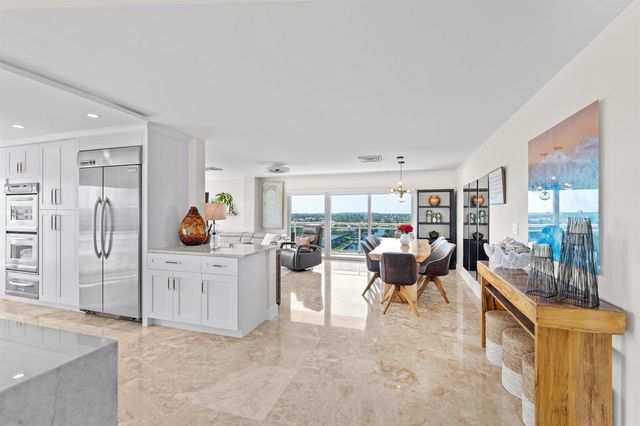 1160 Hillsboro Mile Ph, Hillsboro Beach, FL 33062