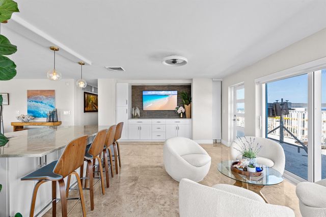 1160 Hillsboro Mile Ph, Hillsboro Beach, FL 33062