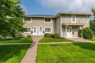 407 Eastbrooke Lane, Brighton, NY 14618