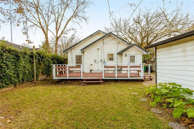 205 E 24th Street, Houston, TX 77008
