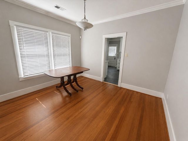 205 E 24th Street, Houston, TX 77008