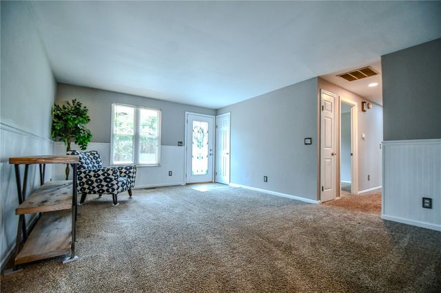6951 Taylorsville Road, Huber Heights, OH 45424