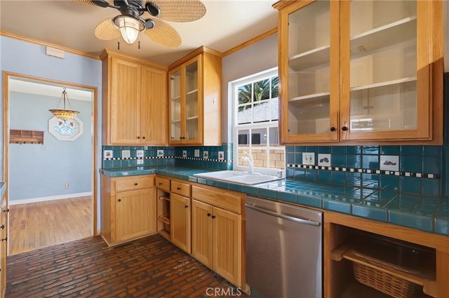 11957 Collins Street, Valley Village, CA 91607