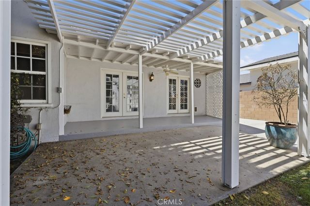 11957 Collins Street, Valley Village, CA 91607