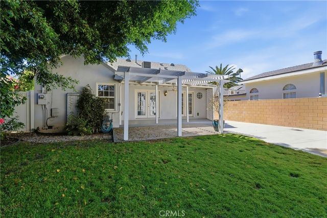 11957 Collins Street, Valley Village, CA 91607