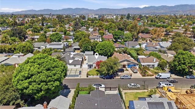 11957 Collins Street, Valley Village, CA 91607