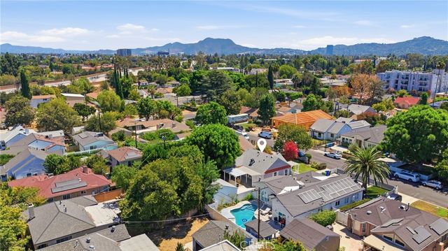 11957 Collins Street, Valley Village, CA 91607