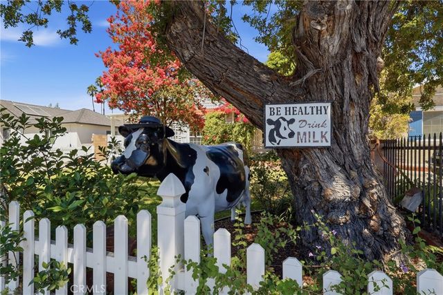 11957 Collins Street, Valley Village, CA 91607