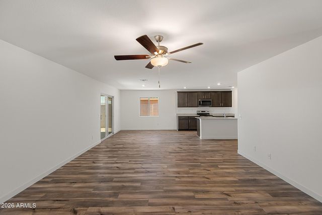 665 W Red Hawk Court, Casa Grande, AZ 85122