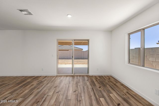 665 W Red Hawk Court, Casa Grande, AZ 85122