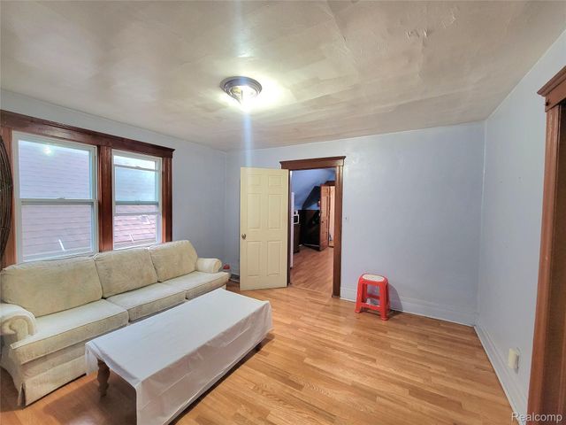 2282 Poland Street, Hamtramck, MI 48212